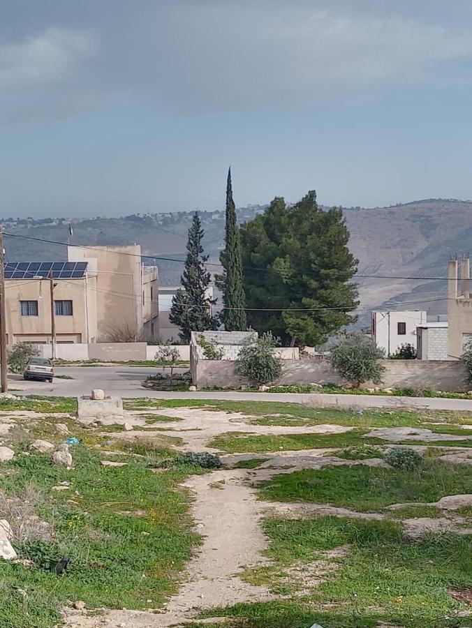 شقة سيلا Irbid Extérieur photo